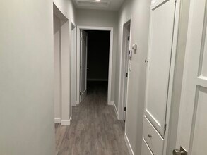 122 E 64th St in Los Angeles, CA - Building Photo - Building Photo