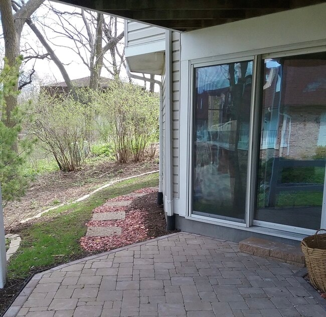 440 N Westfield Rd, Unit Rental Unit