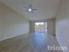 217 Belfort Pl in Valrico, FL - Building Photo - Building Photo