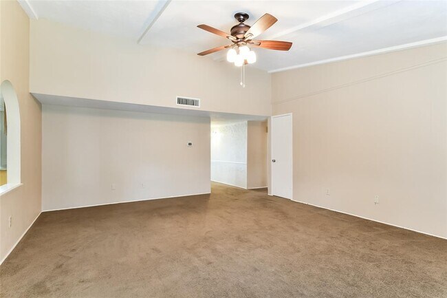 5514 Edgebrook Forest Dr in Houston, TX - Building Photo - Building Photo