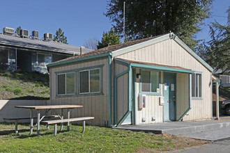 Valley Oaks in Oakhurst, CA - Building Photo - Building Photo