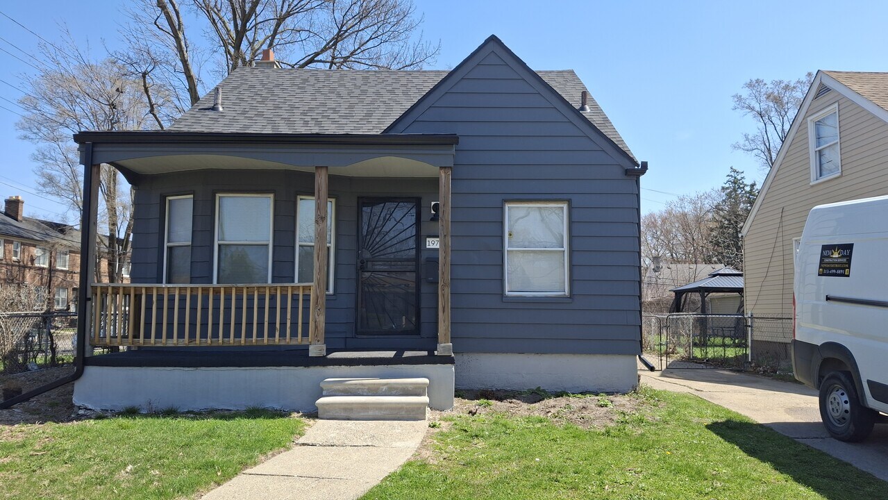 19754 Goddard St in Detroit, MI - Building Photo