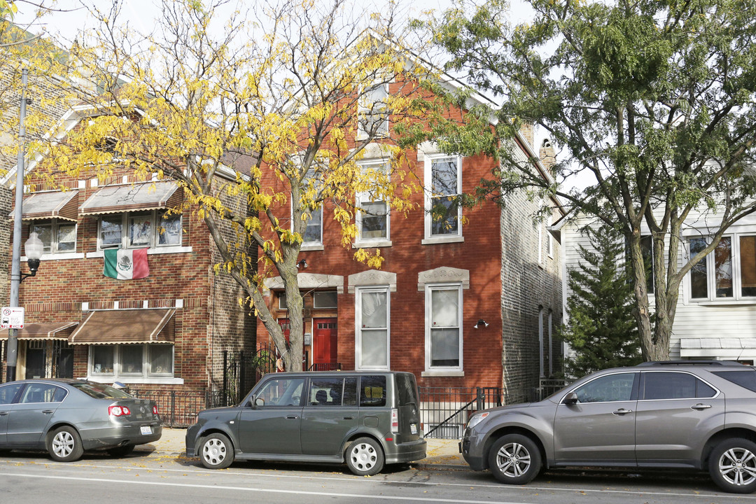 2148 W 18th St in Chicago, IL - Building Photo