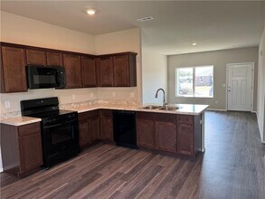 2613 S Silver St in Siloam Springs, AR - Building Photo - Building Photo