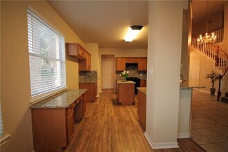 8310 Broken Branch Dr in Round Rock, TX - Building Photo - Building Photo