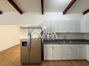 5512 Grand Lake Dr in San Antonio, TX - Building Photo - Building Photo