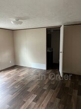 120 Shamrock Park Dr in Landrum, SC - Building Photo - Building Photo