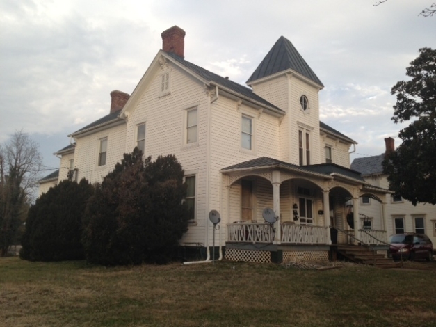 202 E Spencer St in Culpeper, VA - Building Photo