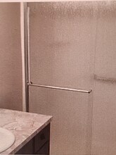 50 NE Village Squire Ave, Unit 14 in Gresham, OR - Foto de edificio - Building Photo