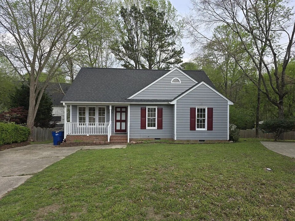 2312 Fields of Broadlands Dr in Raleigh, NC - Foto de edificio