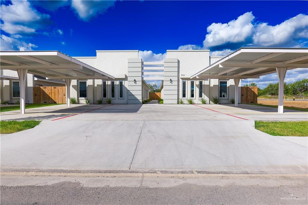 12 Briggs Rd in Weslaco, TX - Building Photo