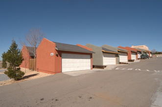 19018 Hwy 18 in Apple Valley, CA - Building Photo - Building Photo