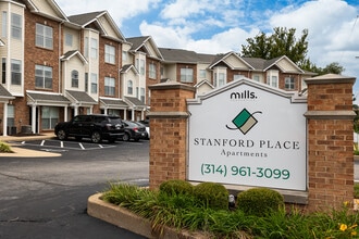 Stanford Place in St. Louis, MO - Building Photo - Building Photo