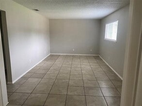 3313 Morris Ave in Irving, TX - Building Photo - Building Photo