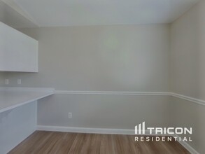 4 Sweetberry Ct in Irmo, SC - Foto de edificio - Building Photo