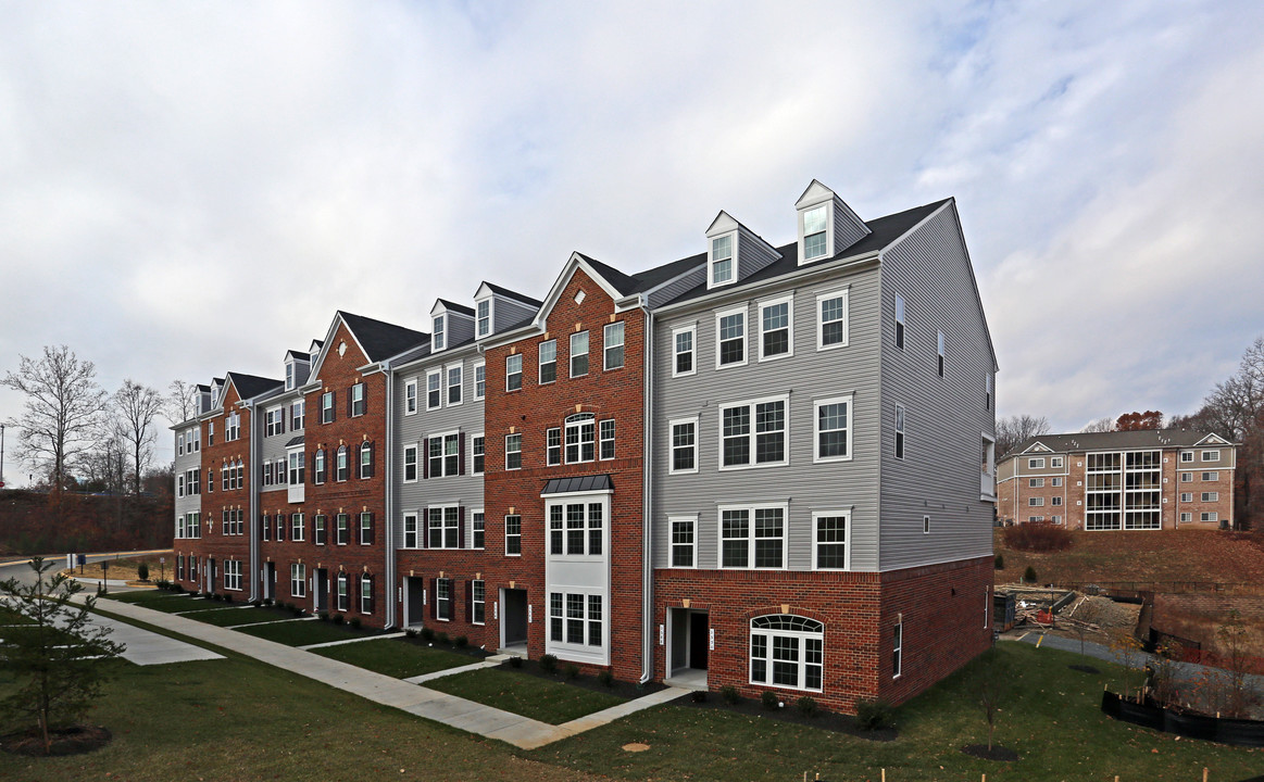 Briarwood in Dumfries, VA - Building Photo