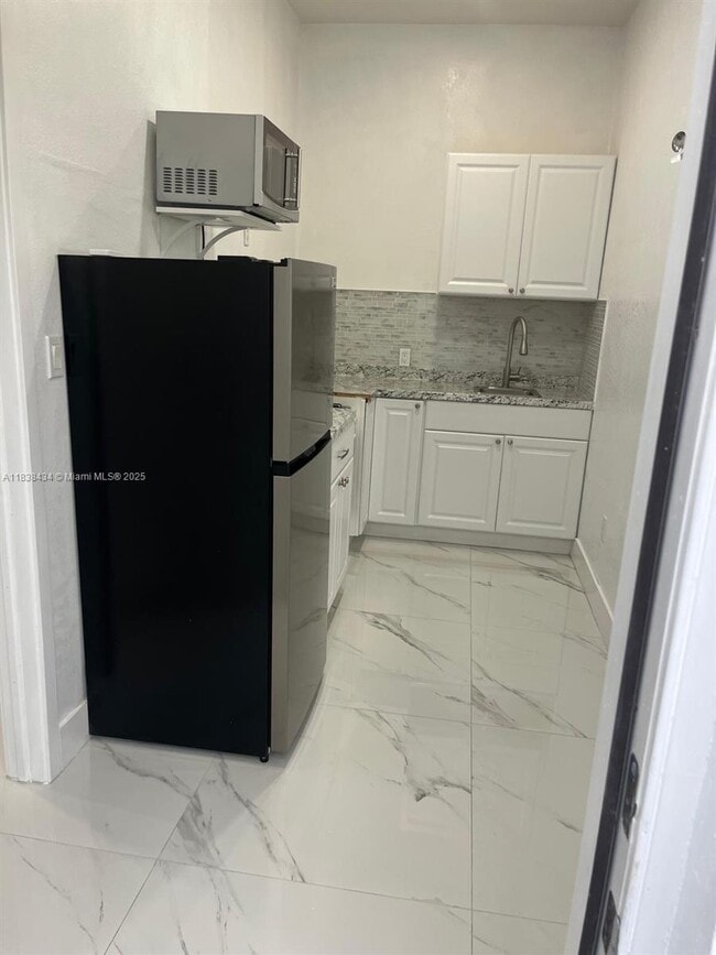 23132 SW 107th Ave in Miami, FL - Building Photo - Building Photo