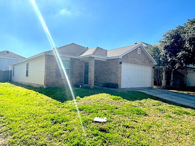 11718 Silver Prairie in San Antonio, TX - Building Photo - Building Photo