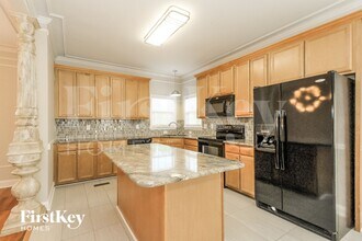 7240 Orchard Path Dr in Clemmons, NC - Foto de edificio - Building Photo