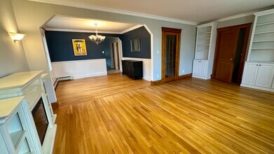 62 Edgecliff Rd in Watertown, MA - Building Photo - Building Photo