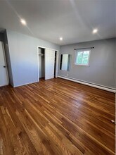 17 Winfield Ave in Brentwood, NY - Building Photo - Building Photo