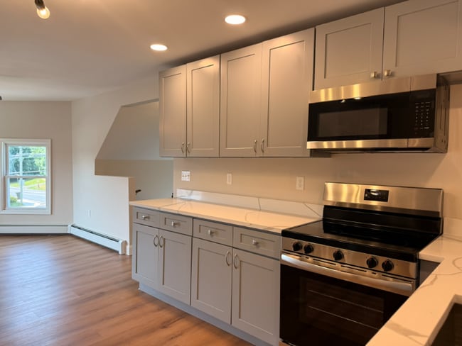 479 New Britain Rd in Berlin, CT - Building Photo - Building Photo
