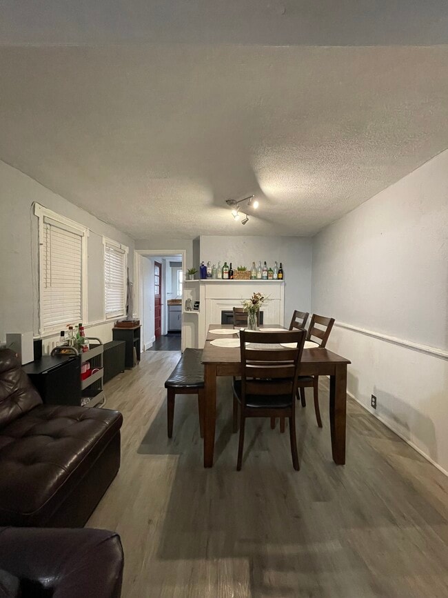 property at 1318 Sarah St