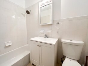 673 Prospect Ave in Fairview, NJ - Building Photo - Building Photo
