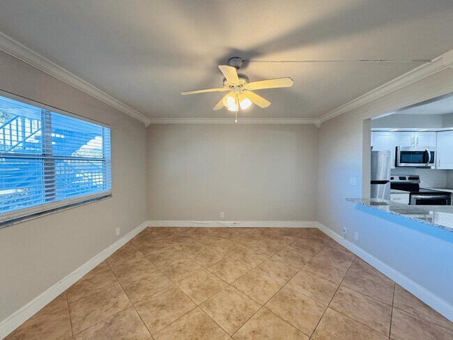 602 Saxony Ln in Delray Beach, FL - Building Photo - Building Photo