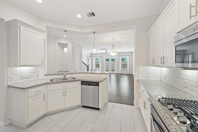 property at 2107 Crockett St