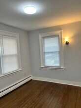 90 Ward St in Naugatuck, CT - Building Photo - Building Photo