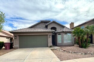 8667 E Pinchot Ave in Scottsdale, AZ - Building Photo