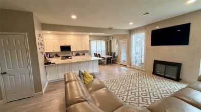 22430 Tullis Trail Ct in Katy, TX - Building Photo - Building Photo