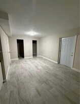 1605 NW 11th Pl in Fort Lauderdale, FL - Building Photo