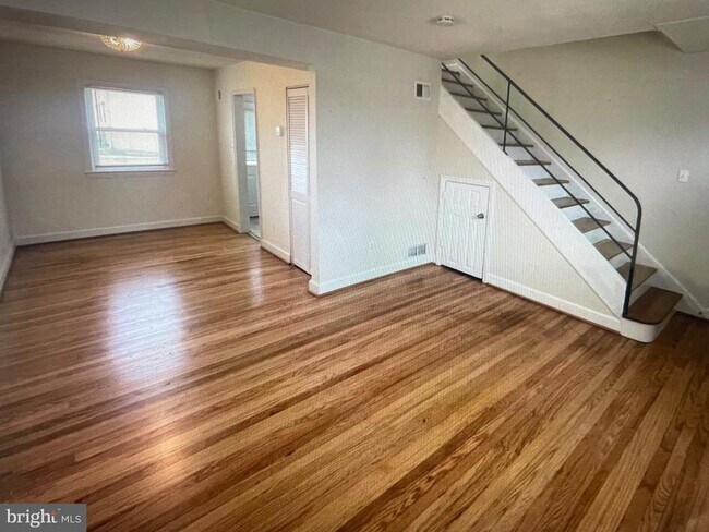 2588 Iverson St in Temple Hills, MD - Building Photo - Building Photo