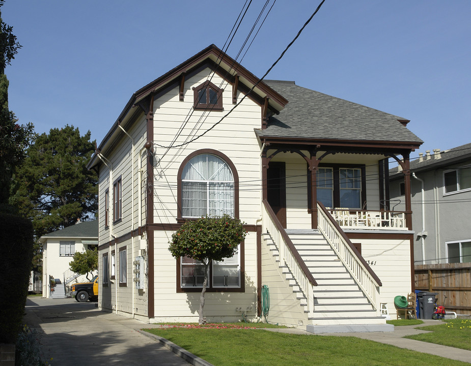 1341 Pearl St in Alameda, CA - Foto de edificio