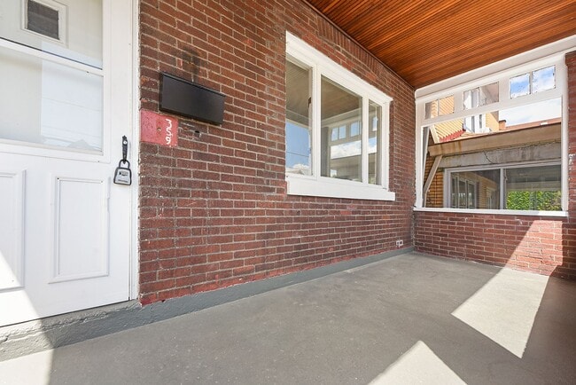 359 W 13th Ave in Homestead, PA - Building Photo - Building Photo