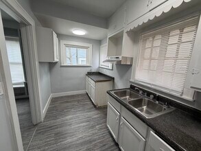 20 Bismark St in Danville, IL - Building Photo - Building Photo