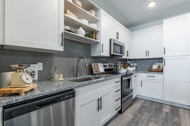 Addison Farms in Apopka, FL - Building Photo - Interior Photo
