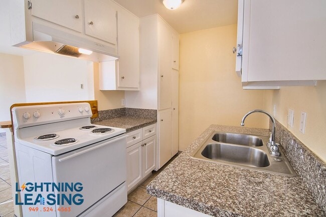 20415 Cohasset St in Los Angeles, CA - Building Photo - Building Photo