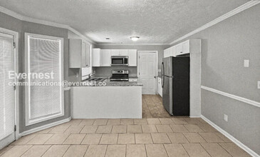 1334 Sweetwater Bluff in Snellville, GA - Building Photo - Building Photo