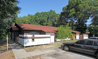 8421 Country Walk Dr Apartments