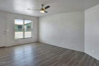 606 Ashland Ave in Friona, TX - Building Photo - Building Photo