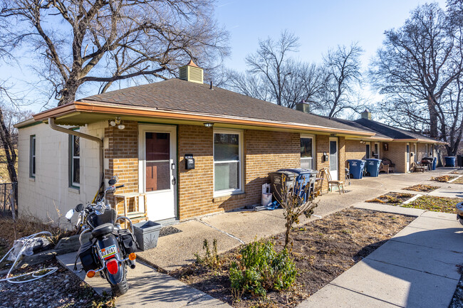 915 28th St in Des Moines, IA - Foto de edificio - Building Photo