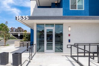 Luxurious Apartments - 3 Bedroom, 2 Bedroom and 1 Bedroom units available! in Los Angeles, CA - Building Photo - Building Photo