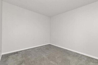 17131 W Bernardo Dr in San Diego, CA - Building Photo - Building Photo