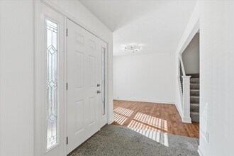 421 S Village Cir in Columbia, MO - Building Photo - Building Photo