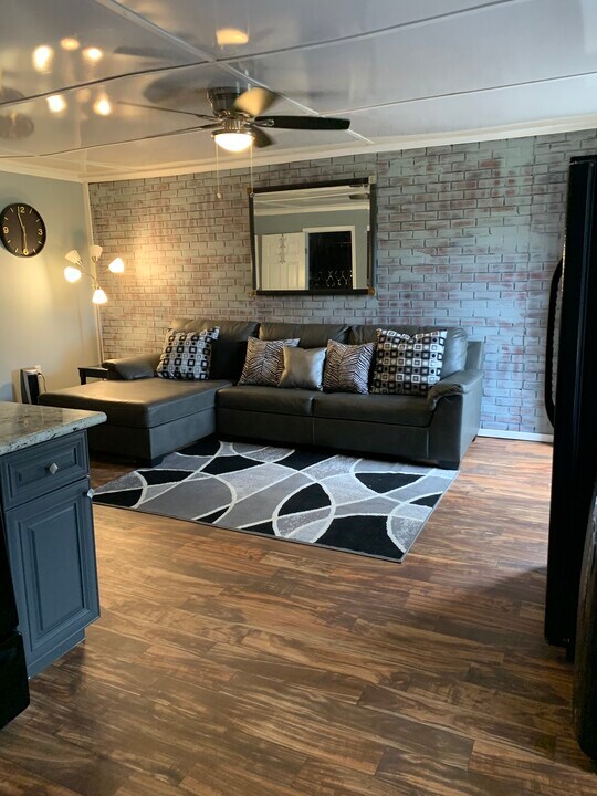 13 Lucille Dr in Picayune, MS - Building Photo