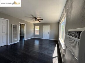504 W 15th St in Antioch, CA - Building Photo - Building Photo