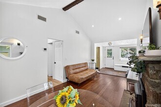 14 Mountain Trail in Pleasantville, NY - Foto de edificio - Building Photo
